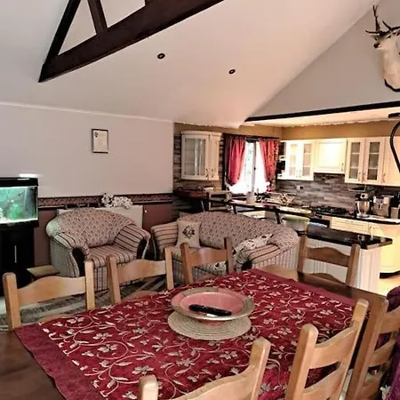 Chalet Spacious Nisramont *
